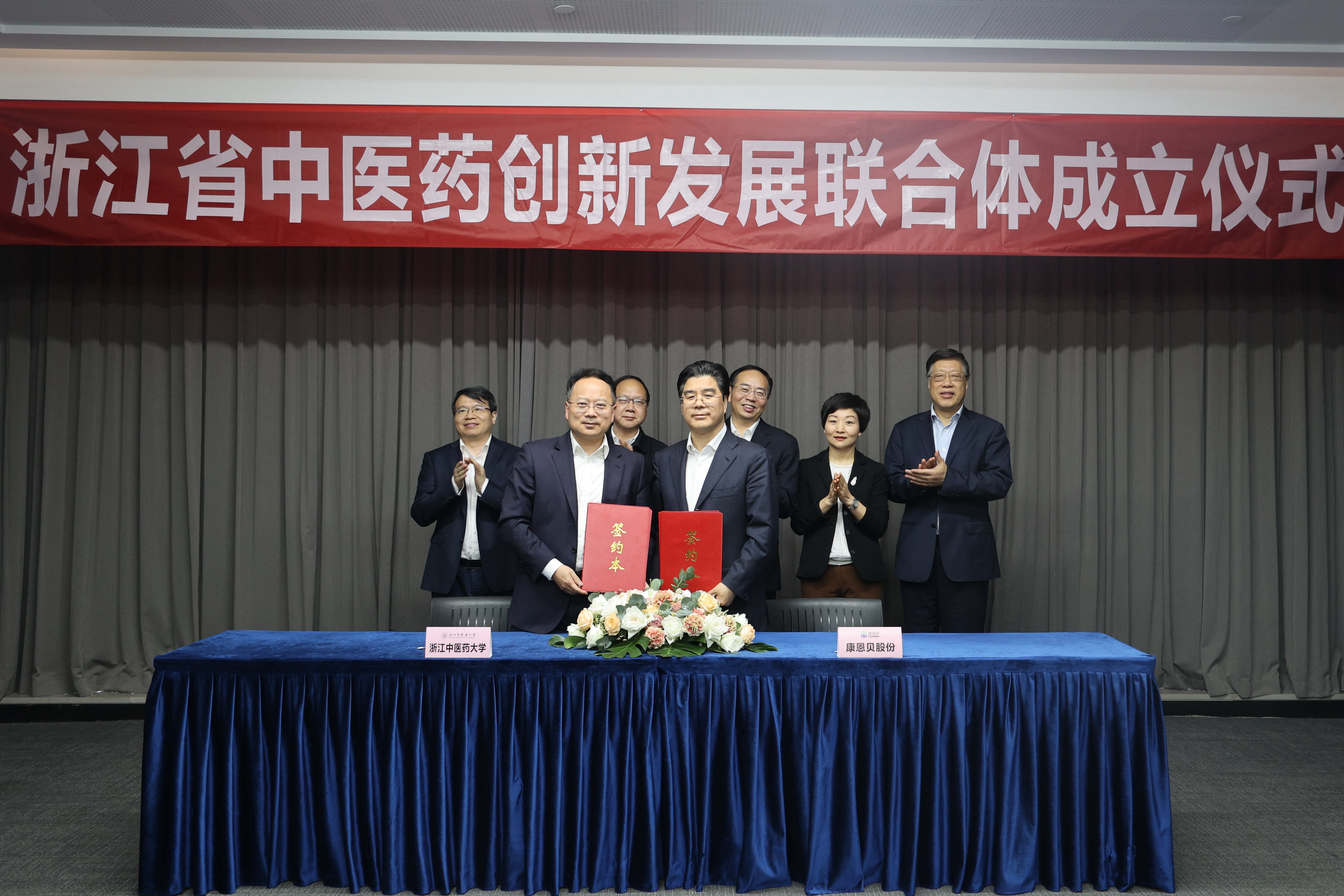 防疫保供，，，，，，强化继续践行初心使命